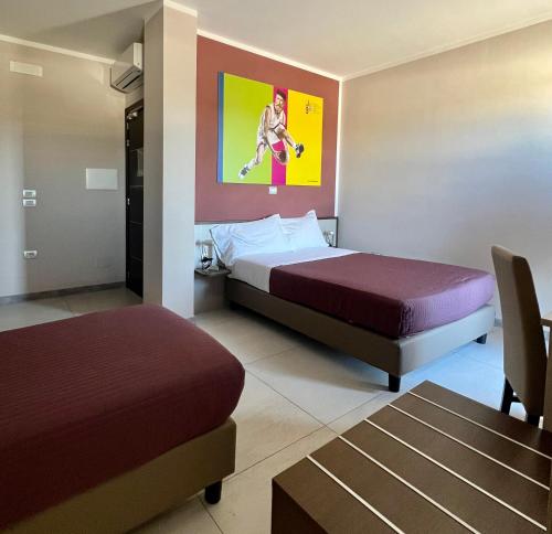 1 queen bed, 1 twin bed