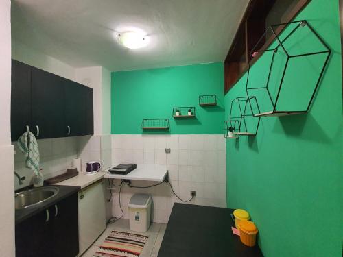 Apartman Yellow House in Rotkvarija