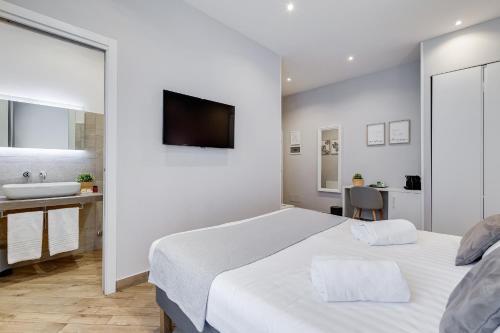 Colonna Luxury Suites - image 6