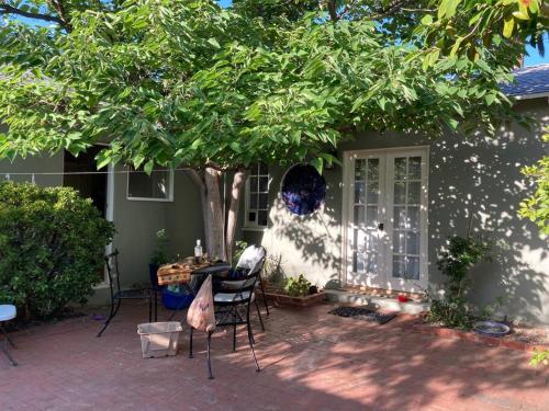 Gorgeous boho bungalow in the heart of Pasadena