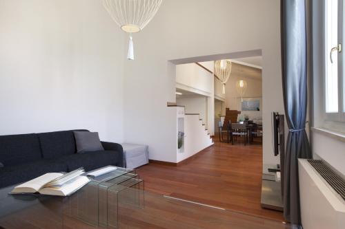 Oriana Homèl Roma, Roma (foto 5)