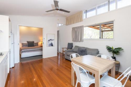 ห้องครัว, Barrington Riverside Cottages in บาริงตั้น