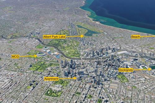 Central Sleek City Living close to Everything - image 3