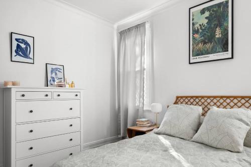 Pocket of Petersham - A Stylish Inner-West Retreat - image 7