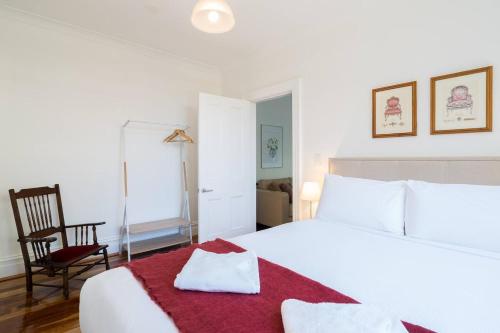Executive Esperanza - Stay in a Victorian Manor - image 10