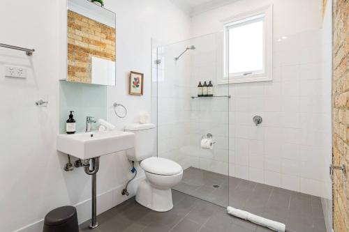 Executive Esperanza - Stay in a Victorian Manor - image 11