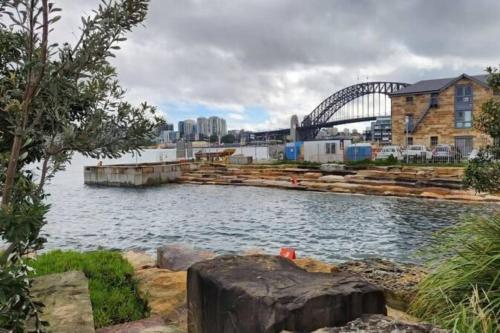 Harbourfront meets Heritage Chic near Barangaroo - image 10