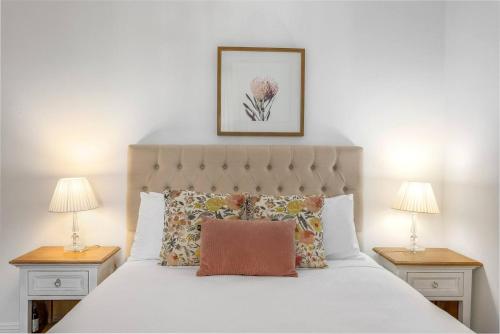 Harbourfront meets Heritage Chic near Barangaroo - main image