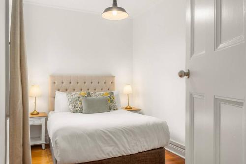 Harbourfront meets Heritage Chic near Barangaroo - image 13