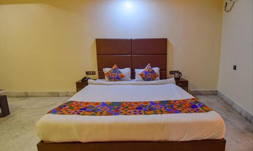 FabHotel RR Suites Guwahati