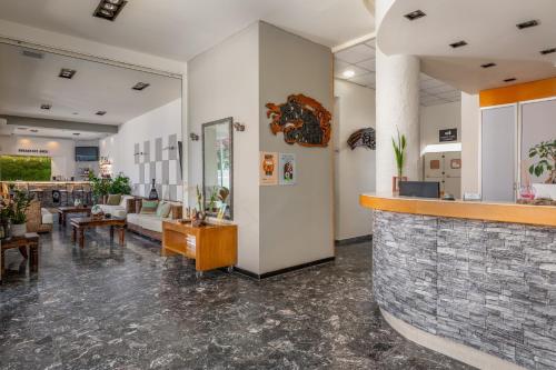 Silvia Hotel - image 3