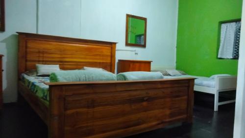 1 double bed