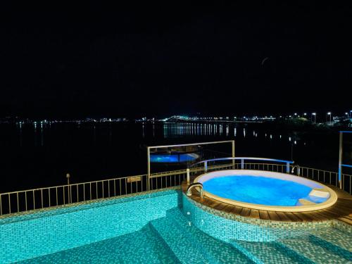 YANMAR SUNSET MARINA CLUBHOUSE&HOTEL