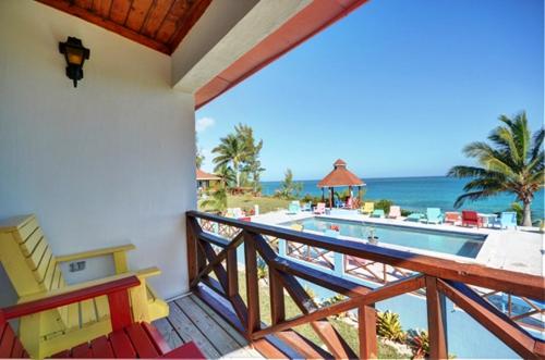 Unique Village in North Palmetto Point