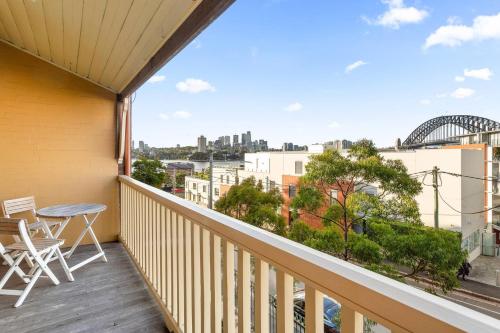 Contemporary Charm with Spectacular Harbour Views - image 13