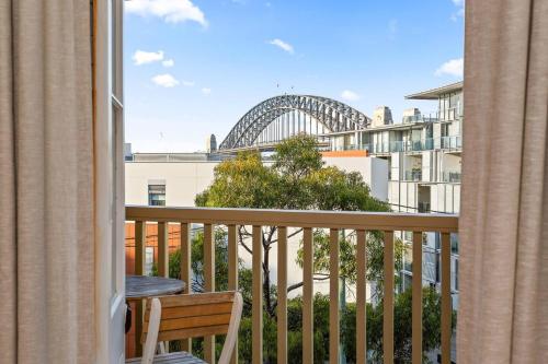 Contemporary Charm with Spectacular Harbour Views - image 11
