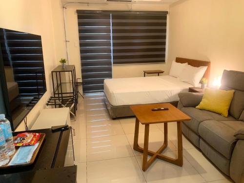 Shell Residences Mall of Asia Pasay, Manila