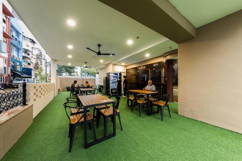 ห้องส่วนกลางสำหรับนั่งเล่น/ดูทีวี, โรงแรมดีโนวา แอท กัลลัง (D'Nova Hotel @ Kallang) in เกย์ลัง