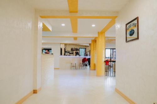 Előcsarnok, Paradise Point in Vartop