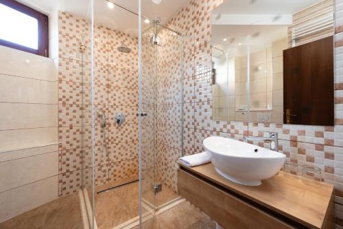 Heritage Hotel Tragos - image 12