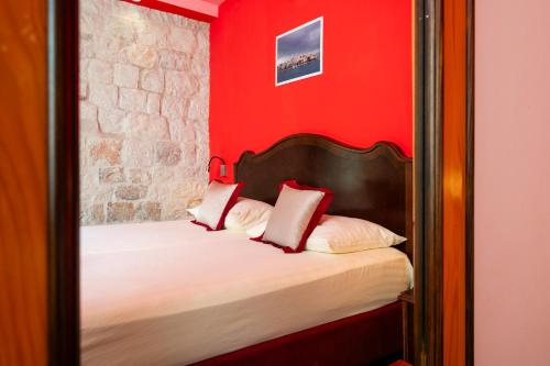 Heritage Hotel Tragos - image 14