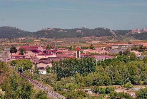 CAPITAL DEL VINO CON VISTAS A LA MONTAñA