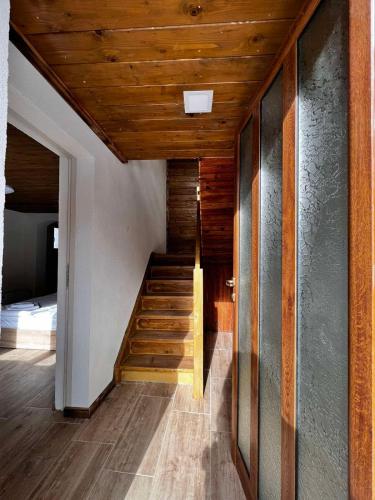 Райски кът “Еленова поляна” (Раиски кът “Еленова поляна”) in Semkovo