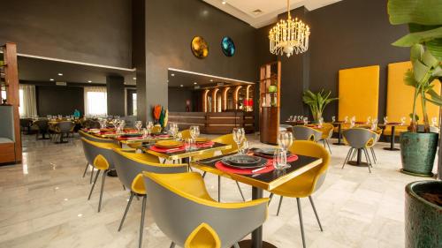 Food and beverages, Fourteen Hotel Ain Sebaa in Suburbs