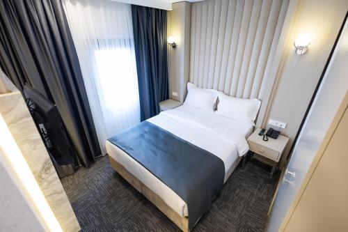 Double Room image 2