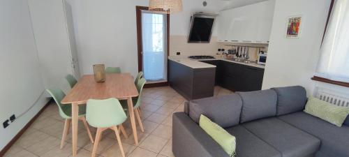  Cozy flat nearby fair and center, Unterkunft in Verona
