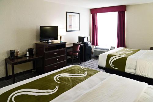 Quality Inn Seymour I-65 - image 11