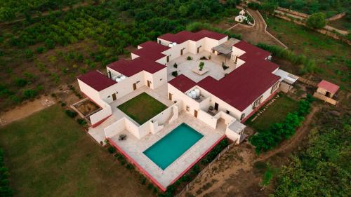 Guldaar - A Luxury Forest Retreat