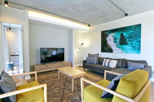 The Docklands Two Bedroom Penthouse Apartment - image 12