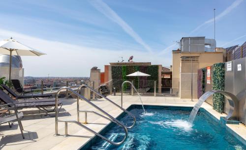 Ganivet - main image