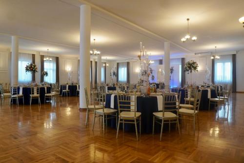 Ресторан, Gosciniec Uniejow in Унеюв