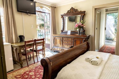 Hidden Grace Hidden Grace