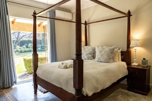 Hidden Grace Hidden Grace