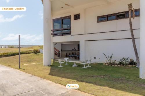 Casa frente mar no Porto das Dunas por Tactu