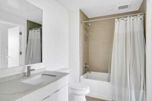 Congress Park 1BR w Gym Pool nr shops dining DEN-193