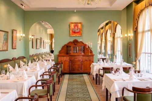 レストラン, Hotel Victoria in パルヌ