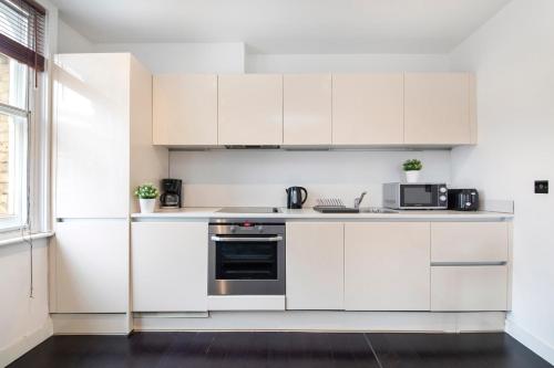 Luxury Central London Apartment - Farringdon, London (photo 5)