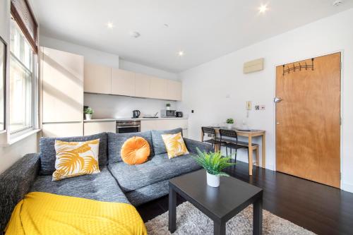 Luxury Central London Apartment - Farringdon, London (photo 9)