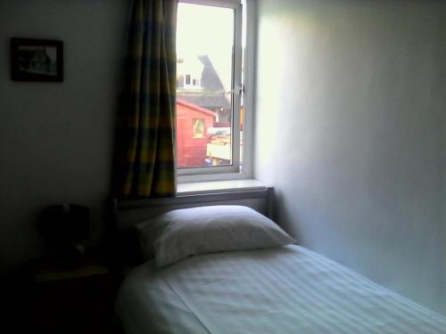 Lantern House - image 3