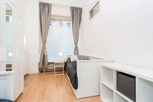 Newly furnished apartment for up to 6 people