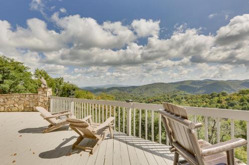 Blowing Rock Home with Hot Tub and Mountain-View Deck!