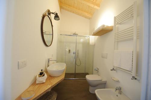 Bathroom, Montegusto in Andria