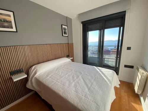 One-Bedroom Apartment image 6
