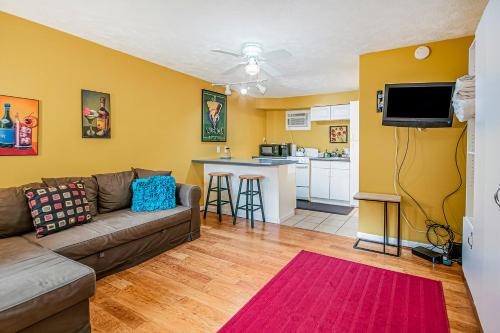 . Arrowhead Resort: Canary Condo