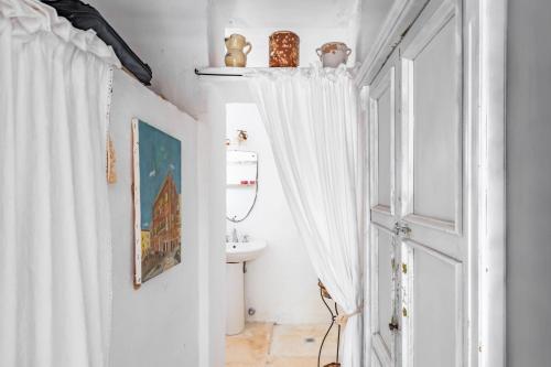 Bathroom, Villa Lavanda by Rentbeat in Pascarosa