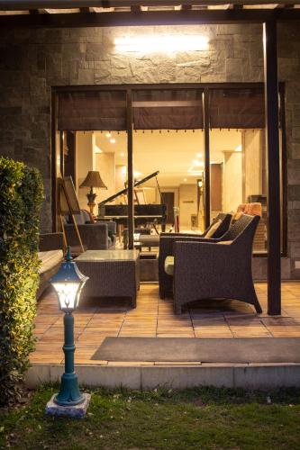 Pub/Lounge, The Rock Manali - By Vivaan in Simsa Falu